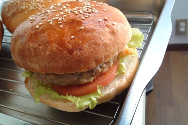 ライ麦入り ハンバーガーバンズ レシピ 作り方 By Yuchann クックパッド 簡単おいしいみんなのレシピが349万品