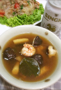 トム・ヤム・クン＠タイのエビのスープ