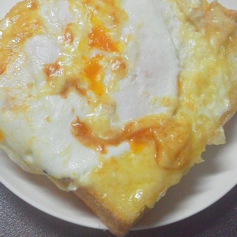 朝食やランチに☆簡単エッグチーズトースト