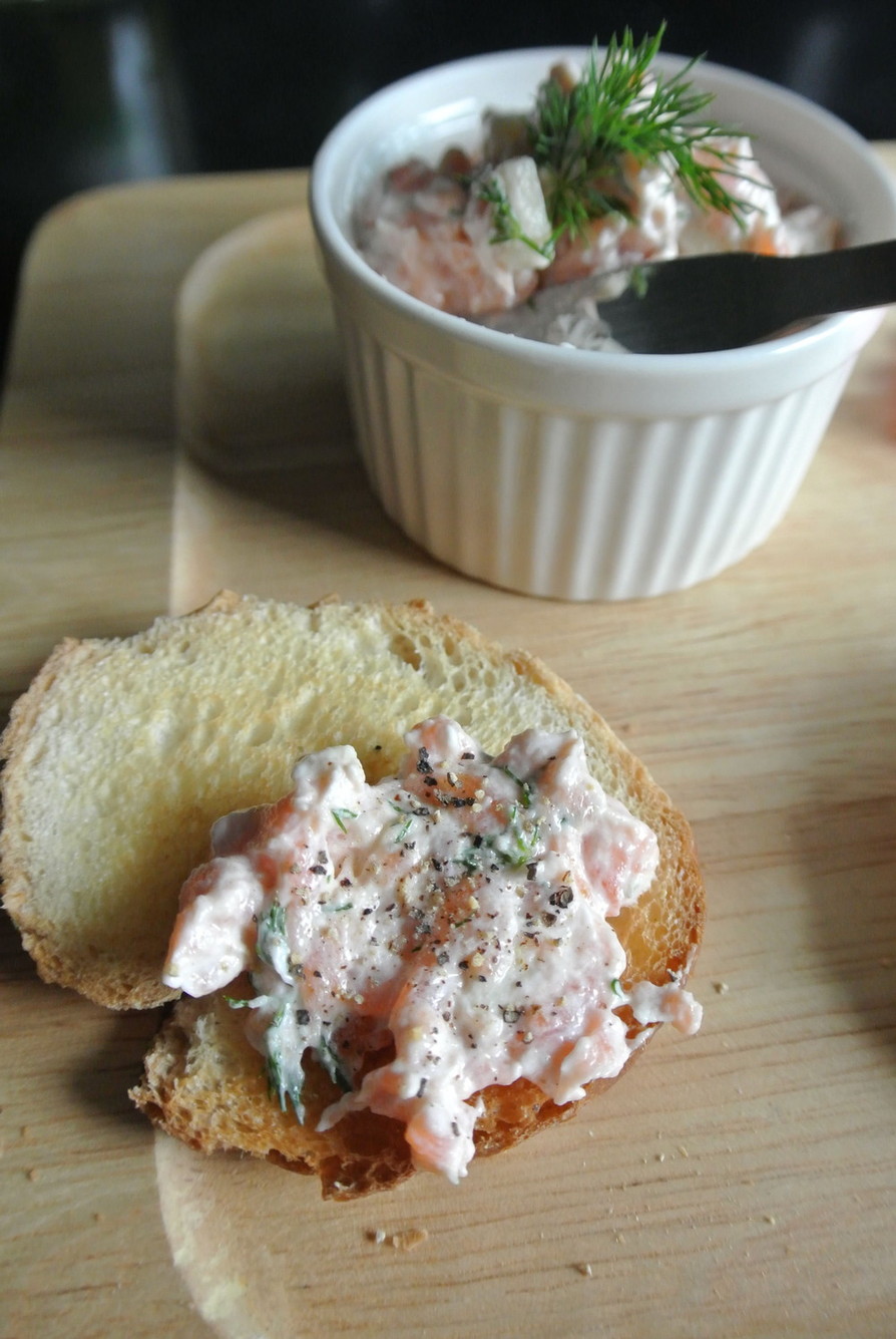 ポーランドのソーセージとディルのピクルスディップのレシピ