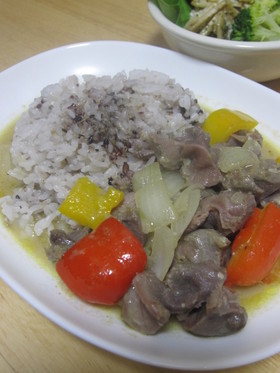 塩麹で♪ 砂肝のグリーンカレー