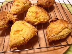ママの味* 南瓜とミルキーのスコーン*