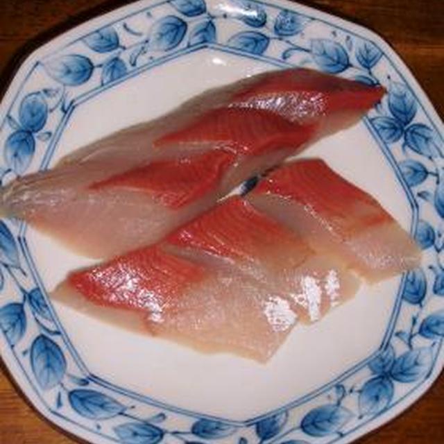 天然ツバスの刺身 アラ汁 レシピ 作り方 By ただっち クックパッド 簡単おいしいみんなのレシピが356万品