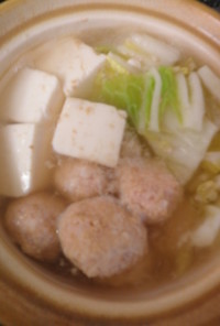鶏挽肉団子・豆腐・白菜の3点鍋