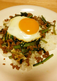 小松菜と豚挽肉の簡単ご飯