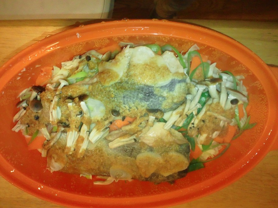 シリコンスチーマーで鮭のちゃんちゃん焼きの画像