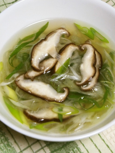 冷え性対策☆おネギたっぷり中華スープの写真
