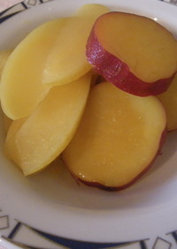 オレンジジュースで煮るりんごとさつま芋