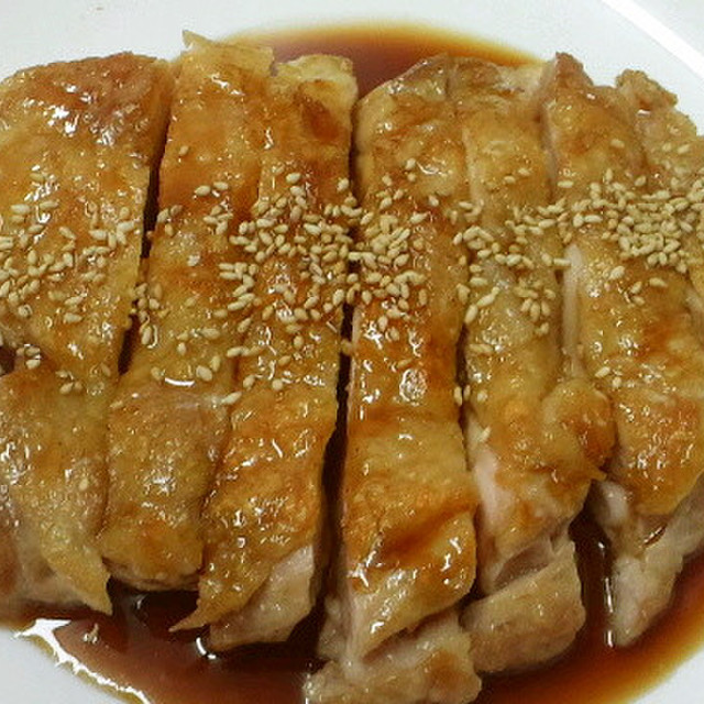 簡単 パリパリ鶏もも肉で絶品とり丼 レシピ 作り方 By ゆさせママ クックパッド 簡単おいしいみんなのレシピが360万品