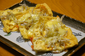 即席おつまみ*油揚げのしらすピザ