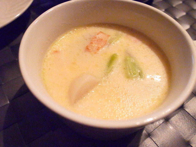 カブとベーコンの豆乳スープの画像