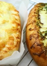バジルチーズパンとハムマヨパン
