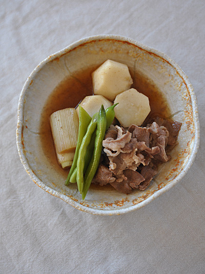 里芋と牛肉の煮物の画像