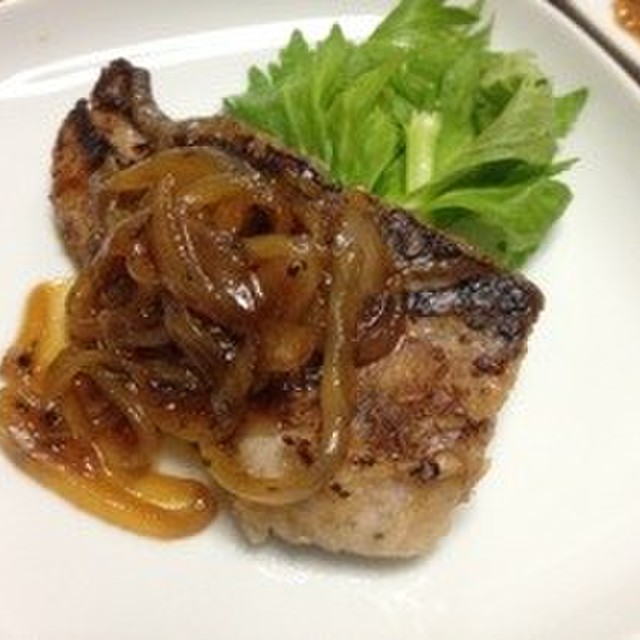 魚ムニエル 玉ねぎソース添え レシピ 作り方 By Sleep クックパッド 簡単おいしいみんなのレシピが353万品