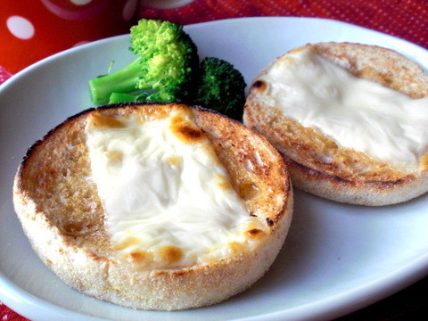 iHerbな朝食アガベチーズトーストの画像