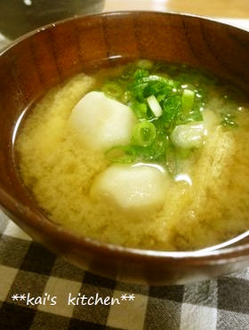 里芋の味噌汁の画像