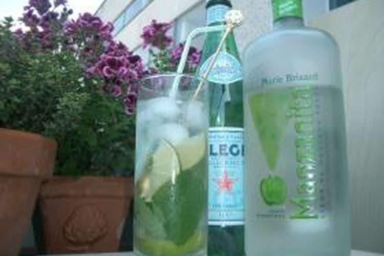 暑い夏のさわやかアペリティフ モリトー レシピ 作り方 By Yoko France クックパッド 簡単おいしいみんなのレシピが374万品