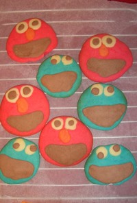 エルモとクッキーモンスター♪のクッキー