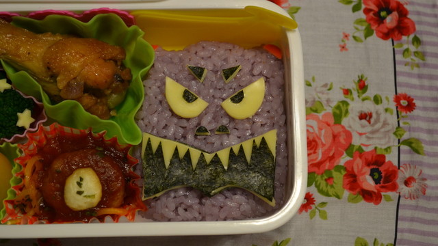 キャラ弁 紫モンスター レシピ 作り方 By やぐっち クックパッド 簡単おいしいみんなのレシピが352万品