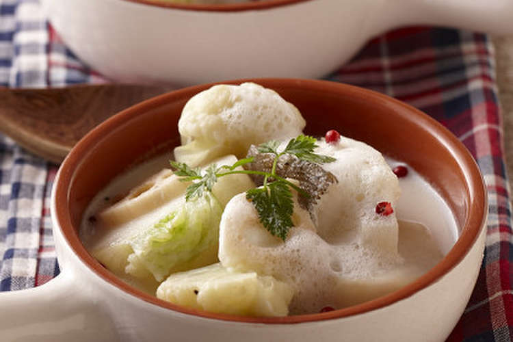 白野菜のグラデーションホットミルクスープ レシピ 作り方 By 明治おいしい牛乳 クックパッド