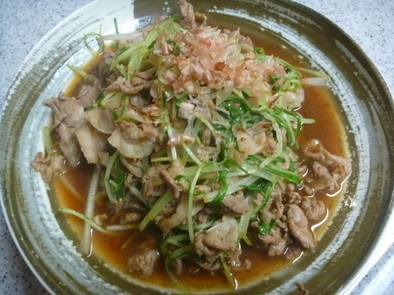 水菜と豚こま肉の和風炒めの写真