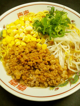 袋麺で簡単アレンジ♪DX肉味噌ラーメン