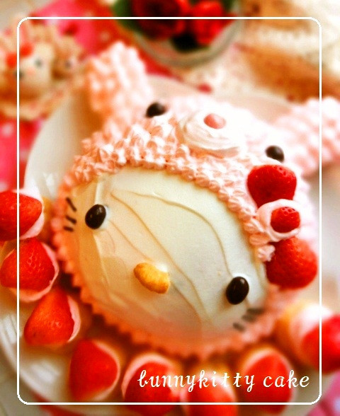 うさぎ♡キティちゃんケーキの画像