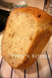 HB 国産小麦で くるみ入り食パン