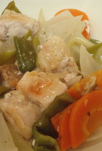 ≪簡単蒸し焼き≫鶏むね肉と野菜のイタドレ