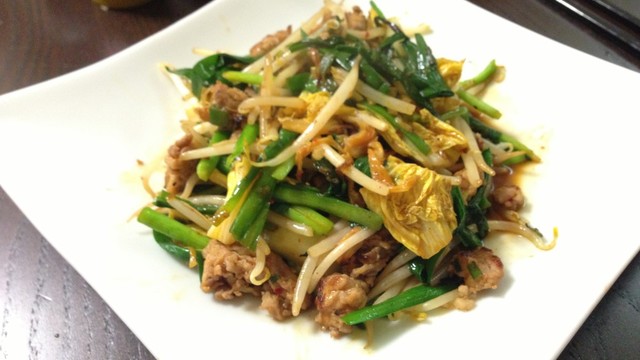 白菜もやしニラでご飯が進む 豚キムチ レシピ 作り方 By Motoimaru クックパッド 簡単おいしいみんなのレシピが359万品