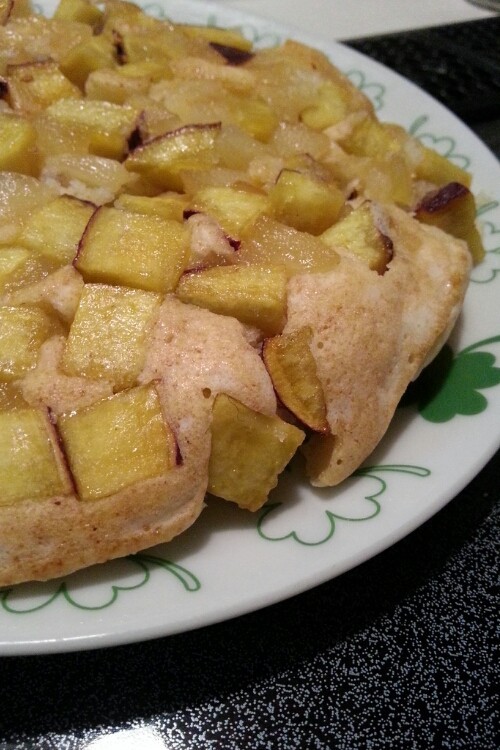具たっぷり！林檎とさつま芋のパンケーキ☆の画像