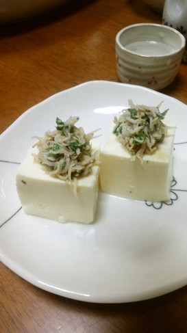 しらすとワサビの冷奴