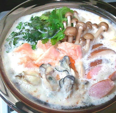 キャンベル缶で☆牡蠣と鮭のホワイト鍋の写真