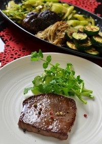 簡単に！おうちで鉄板焼き屋さん風ステーキ