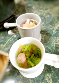 白菜とソーセージの簡単スープ