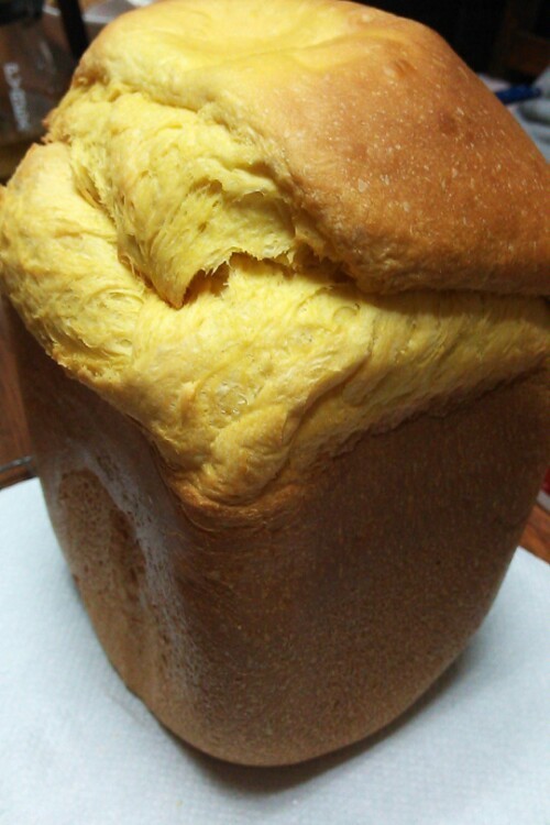 HBでふわふわカボチャの早焼き食パンの画像