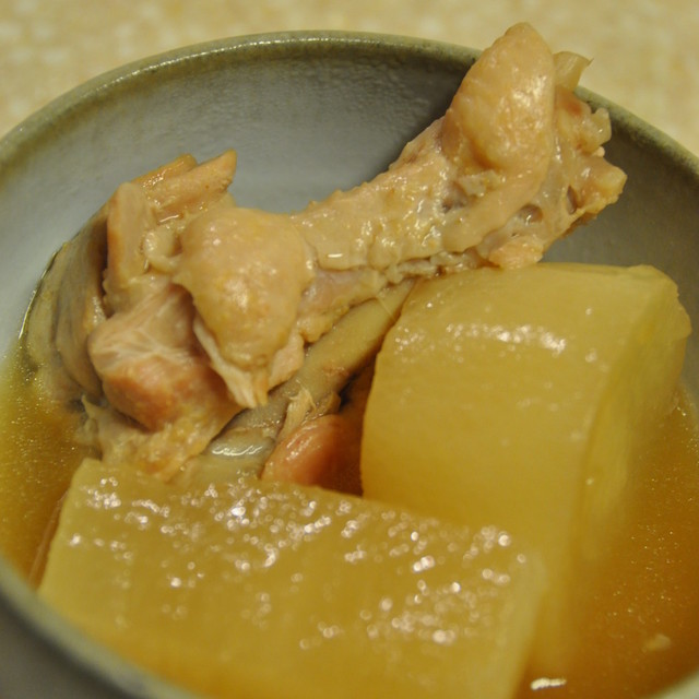 鶏手羽元と大根の煮物 圧力鍋 レシピ 作り方 By Lemmony2 クックパッド