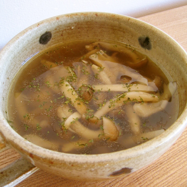 きのこだけ のコンソメスープ レシピ 作り方 By ｂｅｒｒｙ クックパッド 簡単おいしいみんなのレシピが375万品