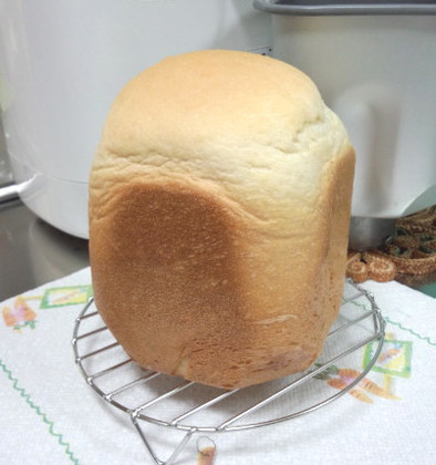 HB早焼き☆国産小麦粉でハニー食パンの写真