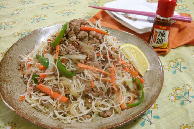 タイ料理 センミーパット 焼きビーフン レシピ 作り方 By 赤い電話 クックパッド 簡単おいしいみんなのレシピが352万品