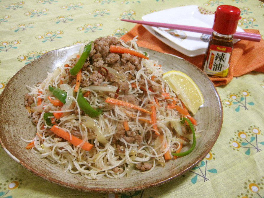 タイ料理　センミーパット(焼きビーフン)の画像