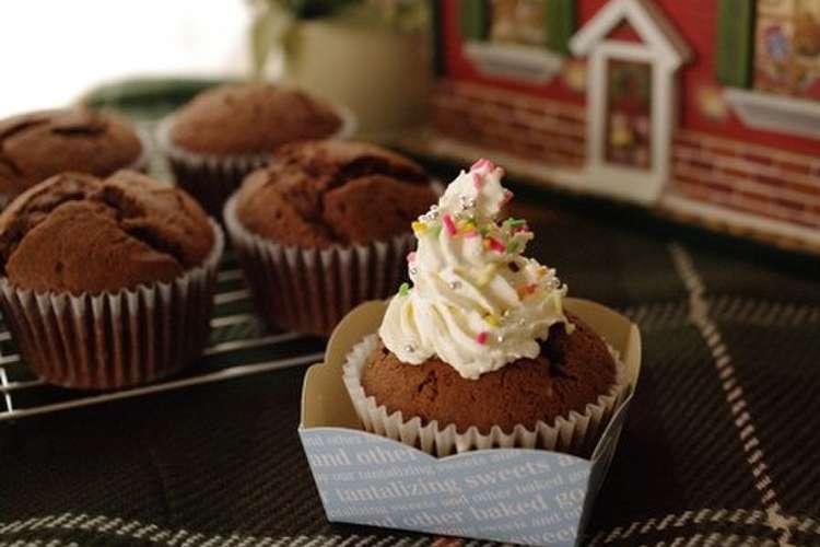 簡単チョコカップケーキ クリスマスケーキ レシピ 作り方 By めろんぱんママ クックパッド 簡単おいしいみんなのレシピが353万品