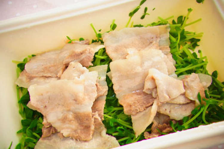 美味 豆苗と豚バラのレンジ蒸し レシピ 作り方 By イゲラ君 クックパッド 簡単おいしいみんなのレシピが375万品