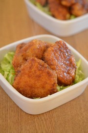 胸肉でしっとりやわらかソースカツの写真