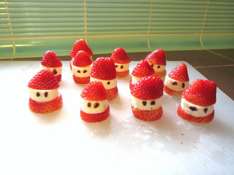 ☆クリスマスに♪イチゴ＆バナナのサンタ☆の画像