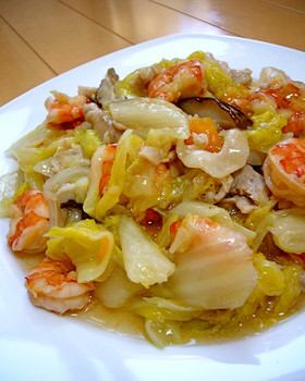 八宝菜をもっと手軽に エビと白菜の塩炒め クックパッドのめちゃくちゃ旨い 白菜レシピ 激選50 保存版 鍋 豚肉ミルフィーユ スープ漬物 Naver まとめ