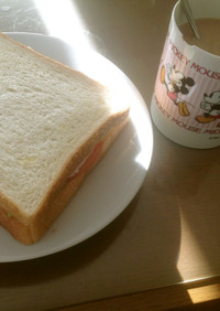 簡単！朝ごはん！目玉焼きパン