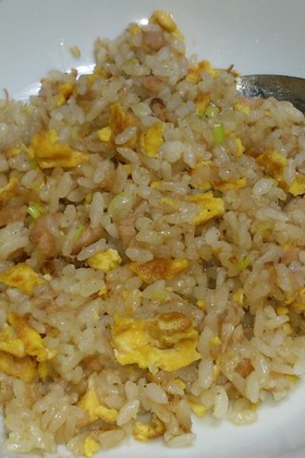 バター醤油のツナ卵チャーハン