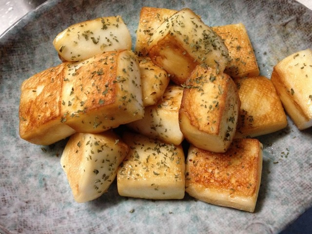 はんぺんのバターしょうゆ焼き レシピ 作り方 By Anela777 クックパッド 簡単おいしいみんなのレシピが352万品