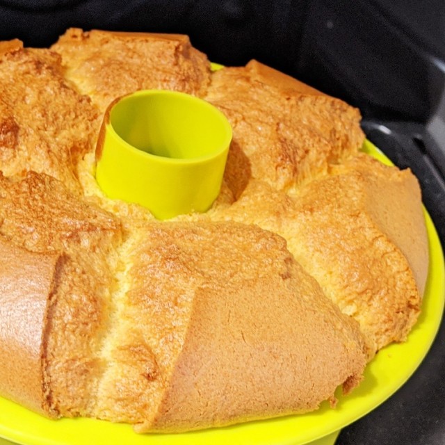 シリコン型で作るシフォンケーキ レシピ 作り方 By よも家 クックパッド 簡単おいしいみんなのレシピが355万品